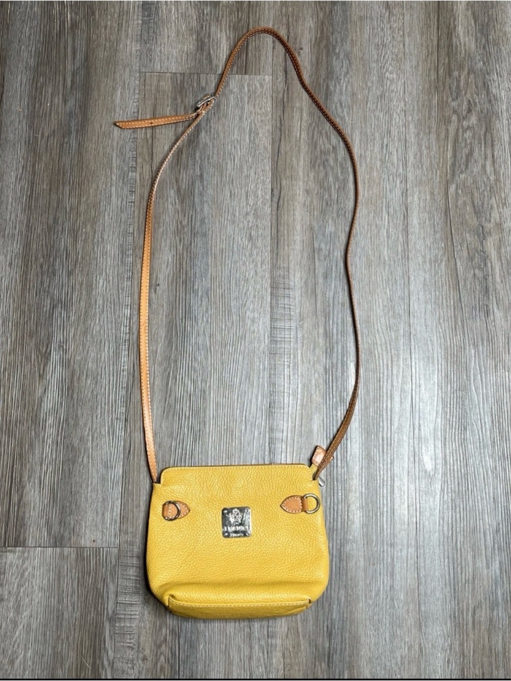 I Medici Firenze Leather Yellow Crossover Bag With Tan Adjustable Strap